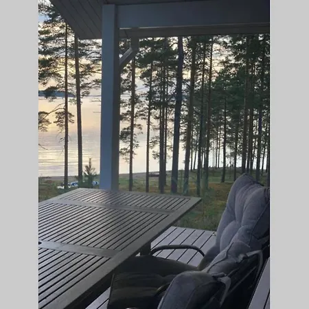 Villa Elegant On The Shore Of Saimaa Villmanstrand