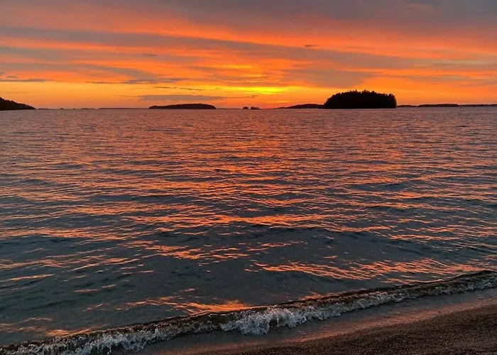 Elegant On The Shore Of Saimaa Villa Villmanstrand